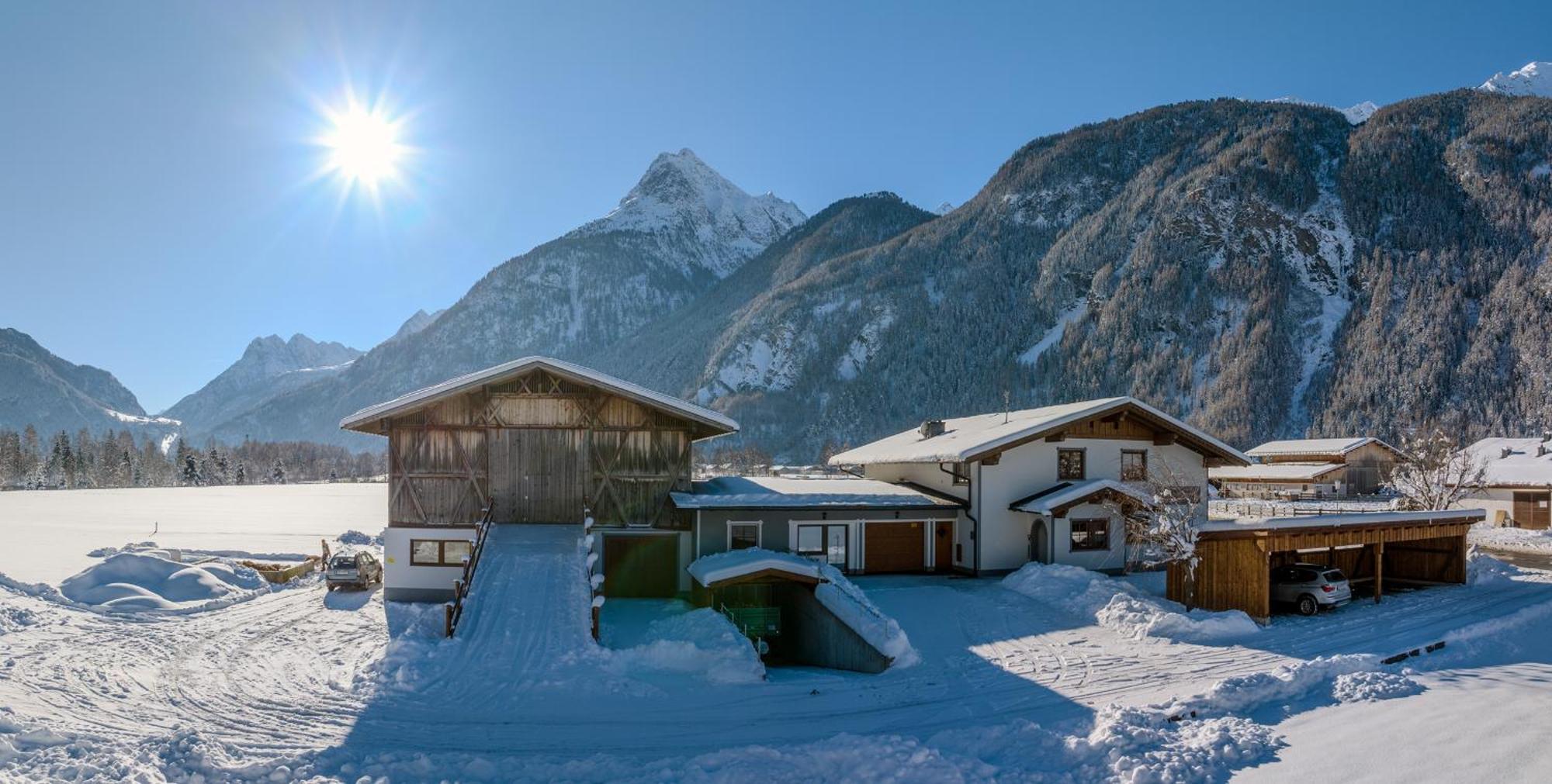 Landhaus Oetztalblick Langenfeld Exterior photo